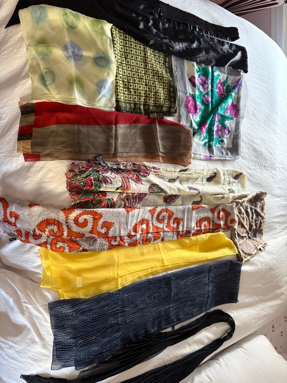 Mixture of Scarves